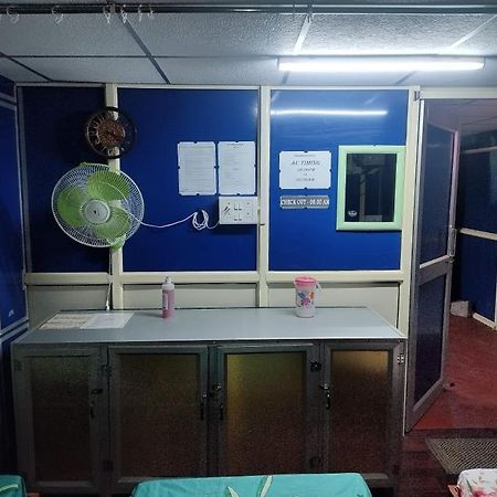 Rajeswari Ac Dormitory For Indian Males Only 포트블레어 외부 사진