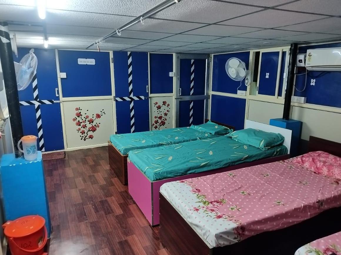 Rajeswari Ac Dormitory For Indian Males Only 포트블레어 외부 사진